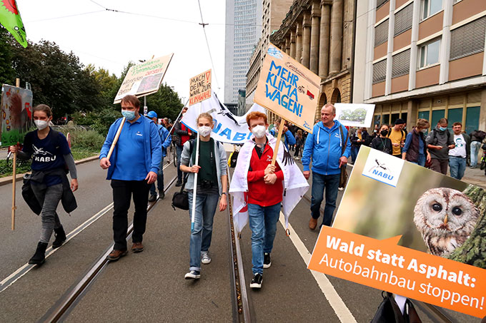 Klimastreik Leipzig beginnt auf der Goethestraße - Foto: Juliane Dölitzsch